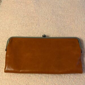 HOBO Lauren Clutch Wallet 100% Leather color Truffle